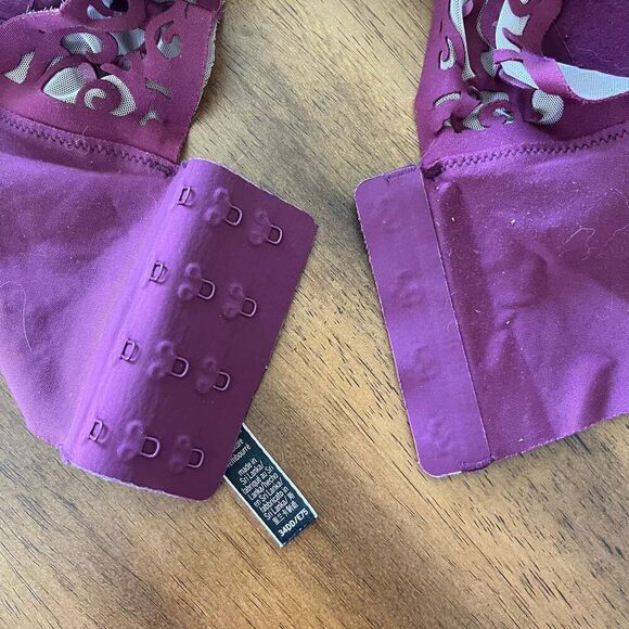 Victoria's Secret Dream Angels Lined Demi Bra Racerback Dark Raspberry 32D - Picture 5 of 8